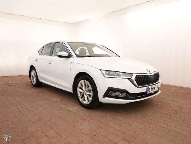 Skoda Octavia 1,5 TSI Style eTEC DSG Autom. - Matrix LED, Pa-lämmitin, ACC, Keyless, Koukku - J. autoturva - Ilmainen kotiintoimitus Image 1